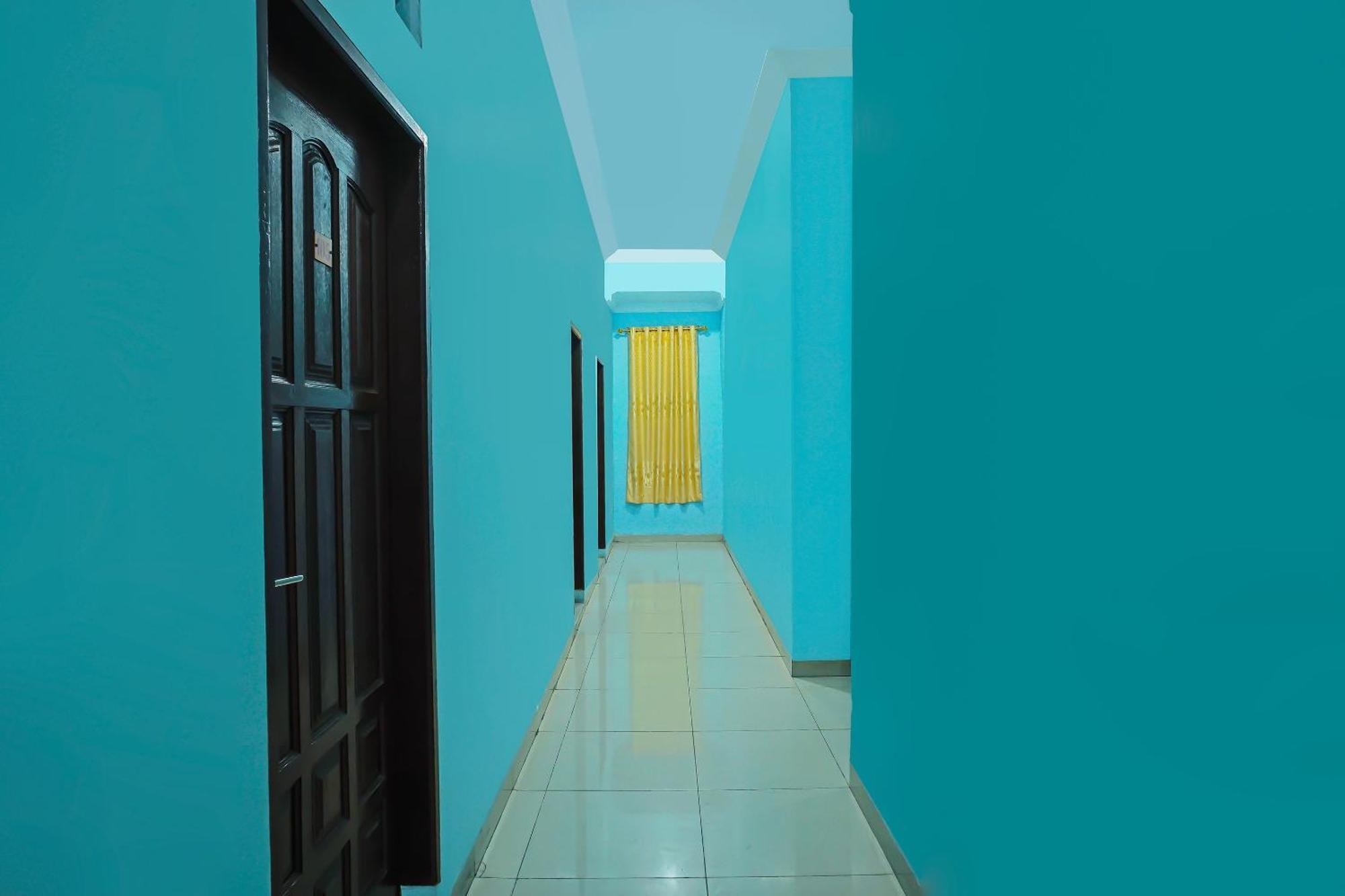 Oyo 92577 Hotel Sidikalang Near Kejaksaan Negeri Dairi ภายนอก รูปภาพ