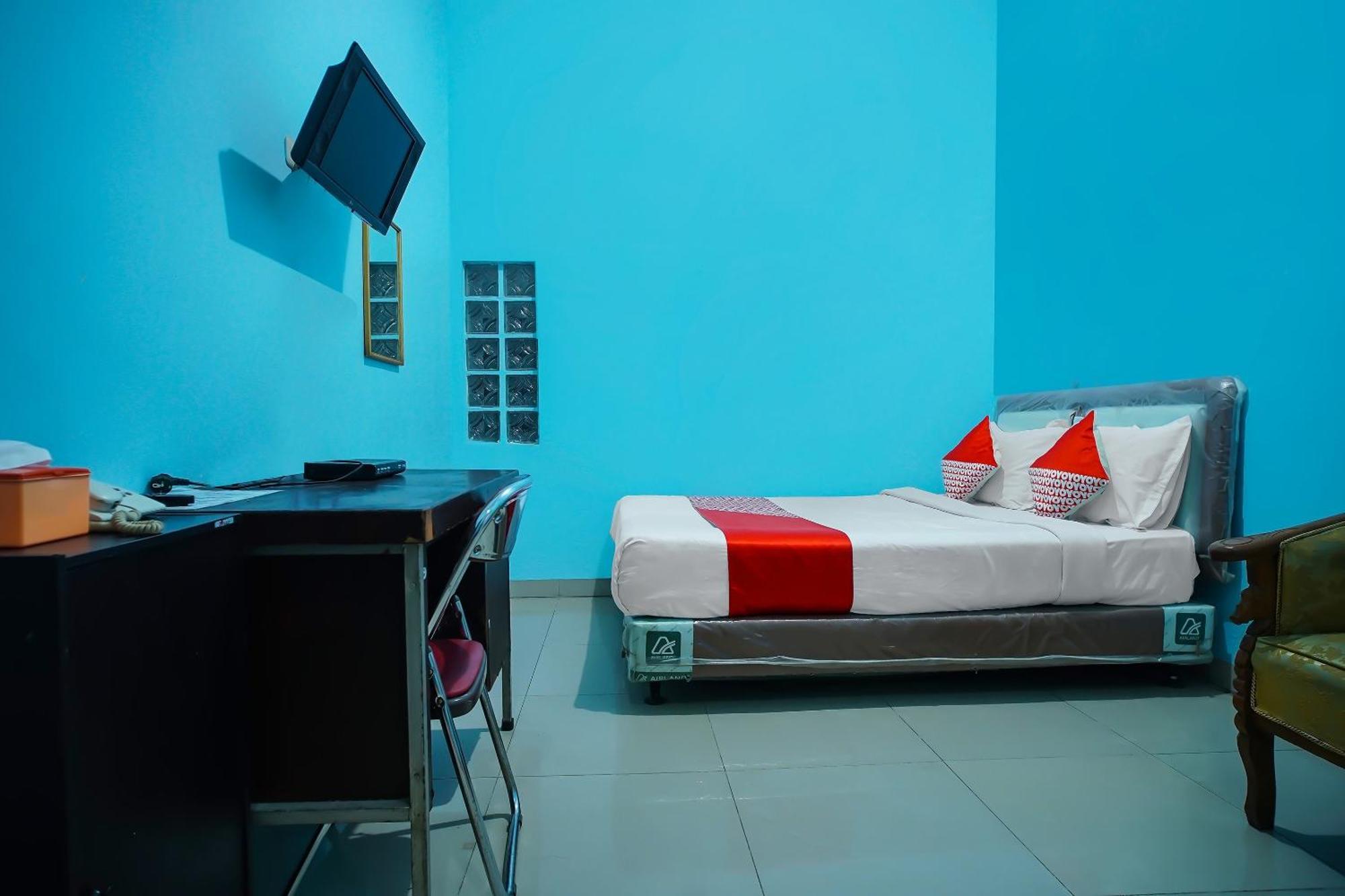 Oyo 92577 Hotel Sidikalang Near Kejaksaan Negeri Dairi ภายนอก รูปภาพ