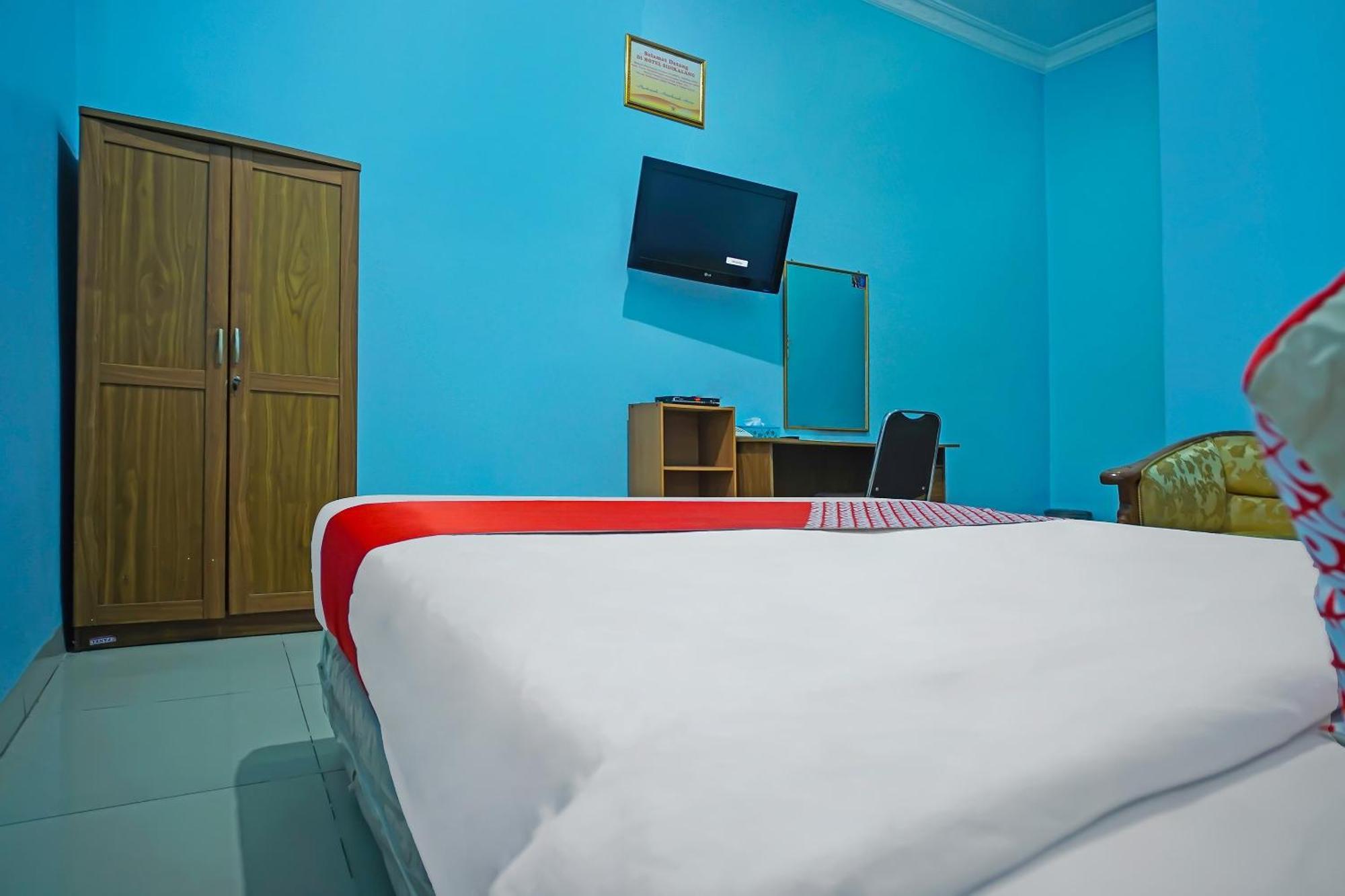 Oyo 92577 Hotel Sidikalang Near Kejaksaan Negeri Dairi ภายนอก รูปภาพ